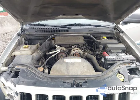 2008 Jeep Grand Cherokee Laredo z USA, uszkodzony, nr VIN 1J8GR48K68C153681